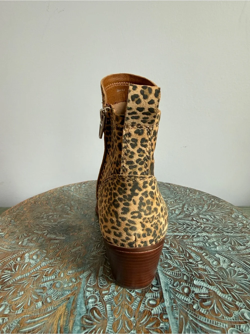 NWOT! Dolce Vita Silma Leopard ankle booties size 6.5